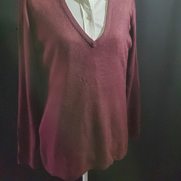 New York & Company V-Neck Sweater SET - Medium - Red, Orange, & Burgundy - Picture 13 of 16
